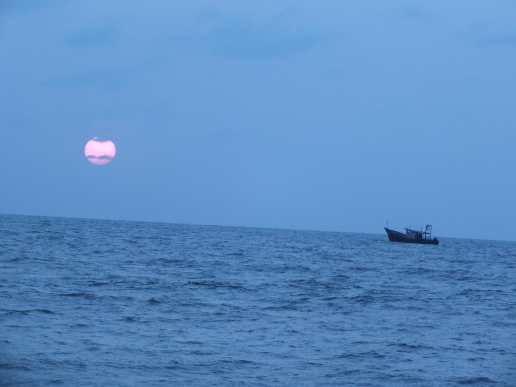 Thoms Beach Homestay Alappuzha Exterior photo