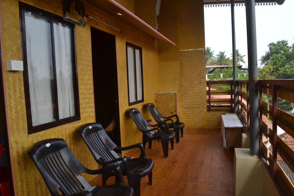 Thoms Beach Homestay Alappuzha Exterior photo