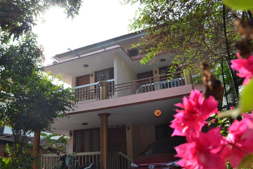 Thoms Beach Homestay Alappuzha Exterior photo